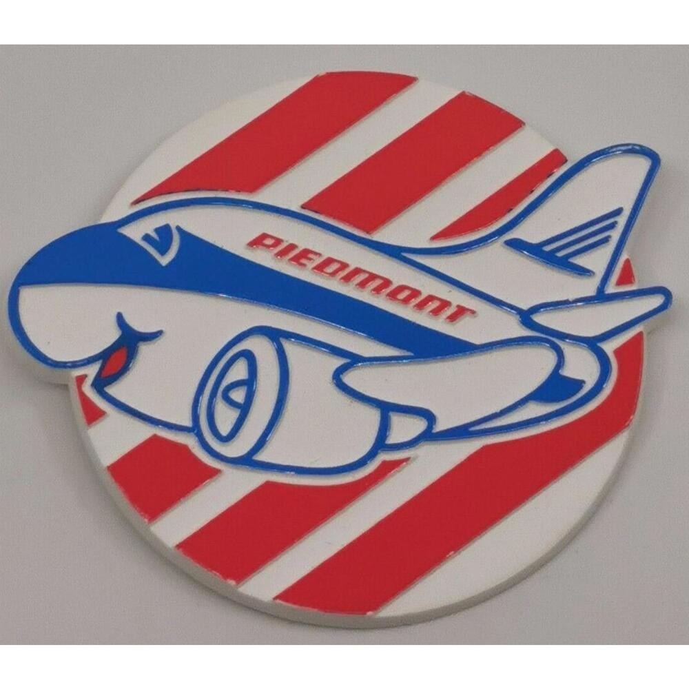 Piedmont Airlines Vintage pinback plastic button Piedmont Airlines 2.5"